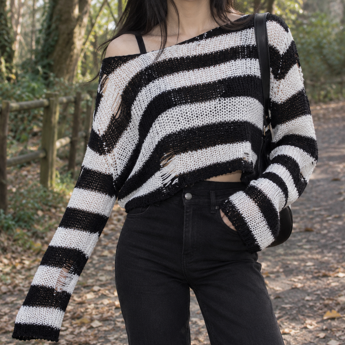 Flavia-Marie Striped Sweater - Short Black White