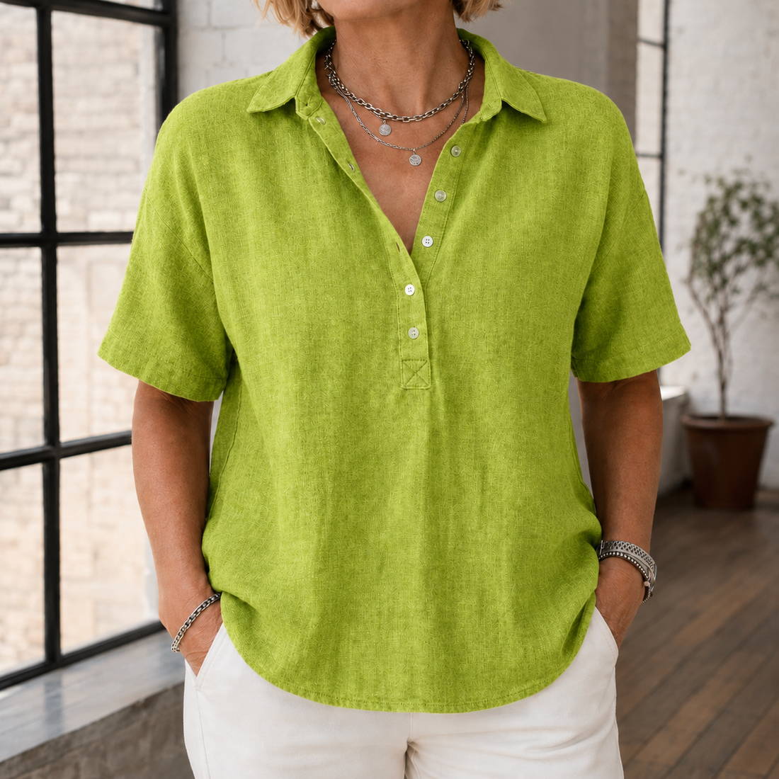 Anais-Pearl Linen Blouse - Green