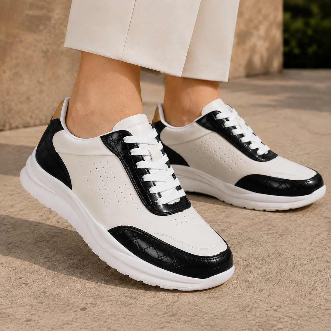 Padova Leather Sneakers - Black
