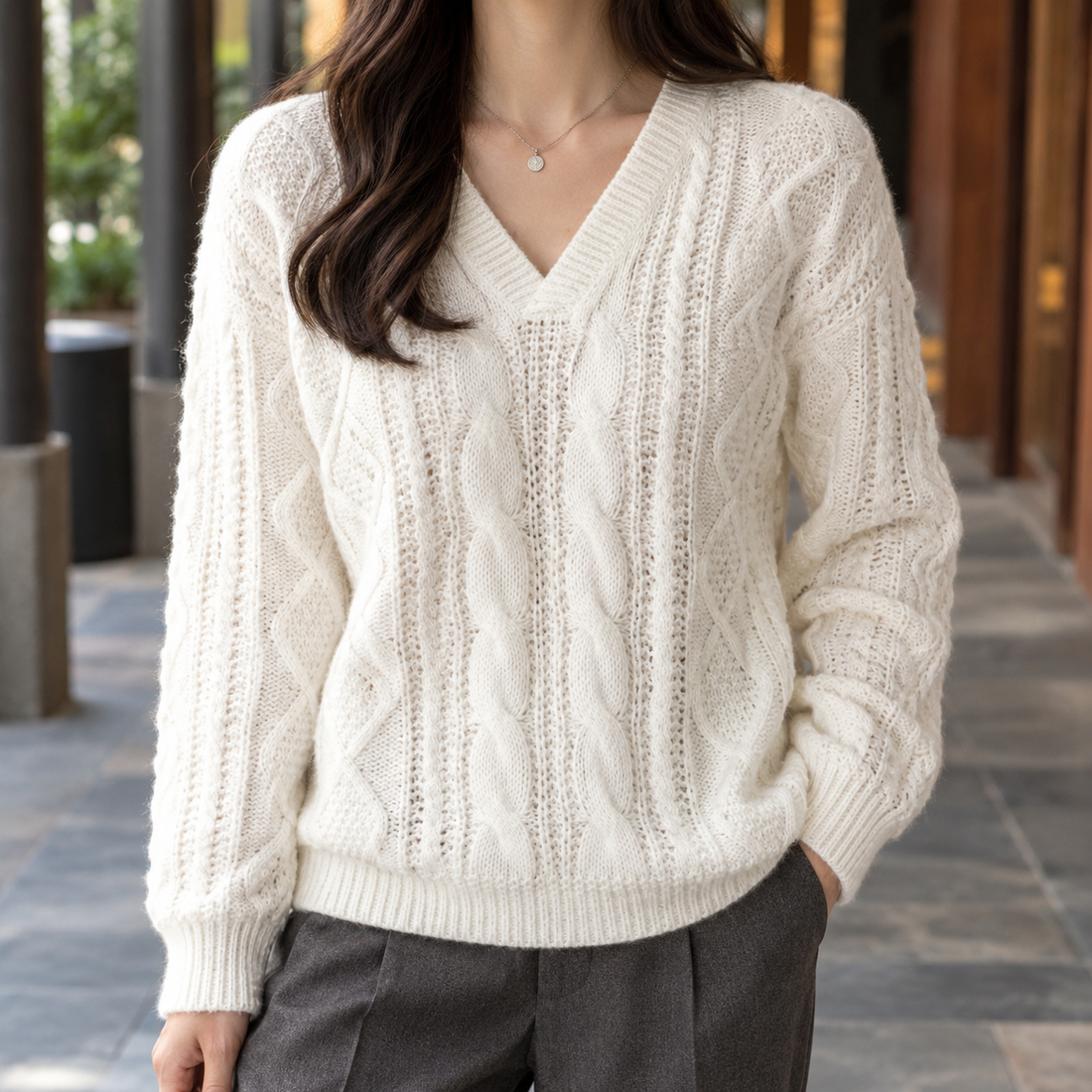 Anouska-Grace Cable Knit Sweater - White