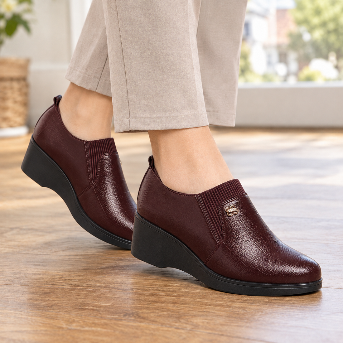 Pavesi Slip-On Wedges - Wine Red