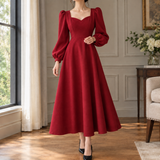 Idalia Sweetheart Midi Dress - Red