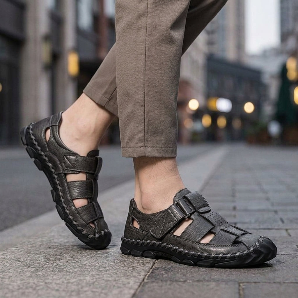 Romano Closed Toe Sandals - Gris
