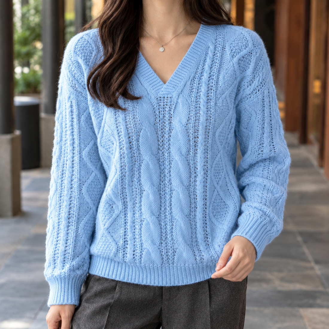 Anouska-Grace Cable Knit Sweater - Blue