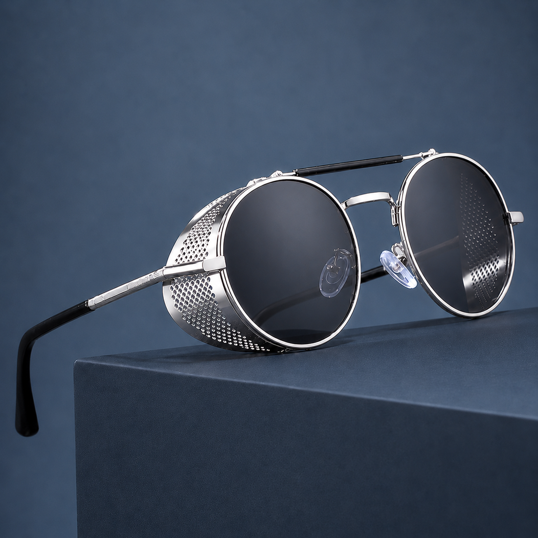 Severin Side-Shield Sunglasses - Silver